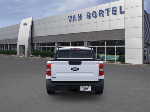 New 2025 Ford Maverick XLT w/ Equipment Group 301A AWD/4WD image 5