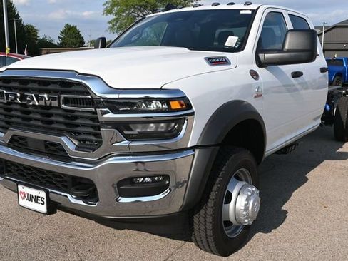 New 2026 RAM 5500 Tradesman w/ Chrome Appearance Group AWD/4WD image 20