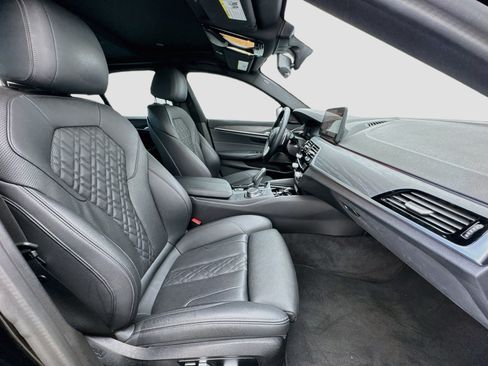 Used 2023 BMW 530i w/ Premium Package RWD image 20