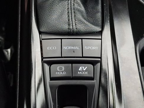 Used 2025 Toyota Camry LE FWD image 24