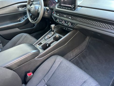 Used 2023 Honda Accord EX image 16