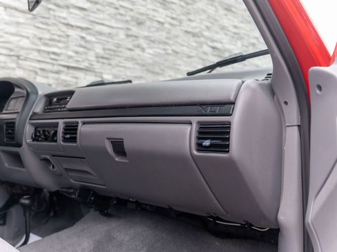 Used 1997 Ford F350 4x4 Regular Cab image 21