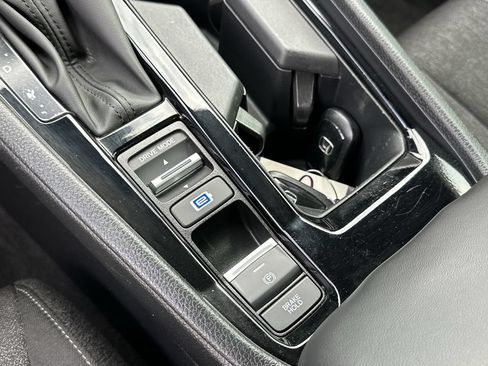 Used 2024 Honda Accord Sport image 27