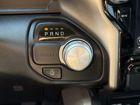 Used 2019 RAM 1500 Laramie RWD image 23