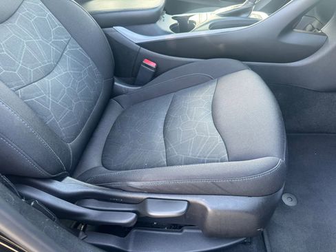 Used 2018 Chevrolet Volt LT image 16