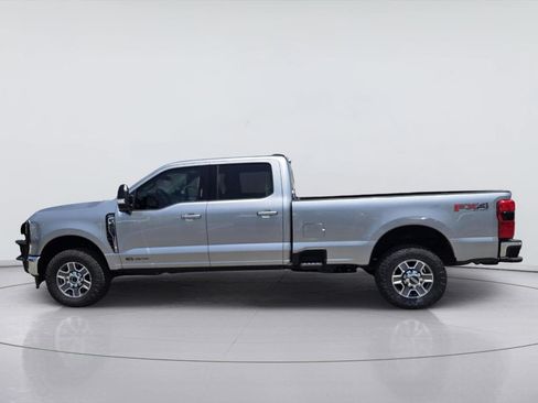 Used 2024 Ford F350 Lariat w/ FX4 Off-Road Package AWD/4WD image 4