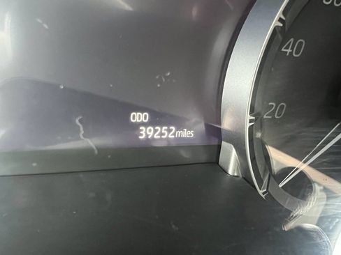 Used 2022 Toyota Highlander XLE image 31