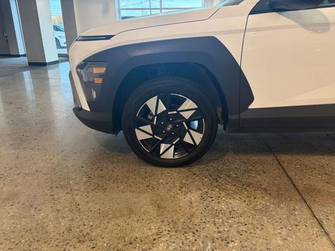 Used 2025 Hyundai Kona SEL image 30