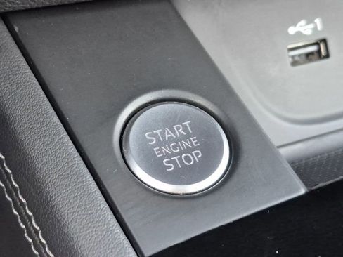 Used 2023 Audi A4 2.0T Premium Plus image 28