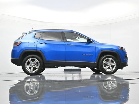 Used 2024 Jeep Compass Latitude AWD/4WD image 38