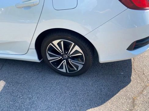 Used 2017 Honda Civic EX-T image 13