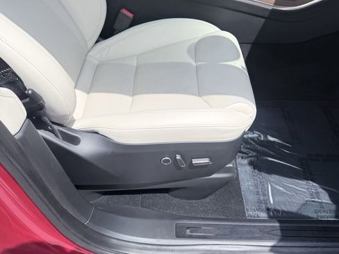 Used 2022 Tesla Model X AWD/4WD image 57