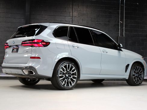 Used 2024 BMW X5 sDrive40i w/ M Sport Package image 92