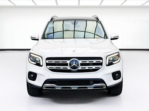 Used 2023 Mercedes-Benz GLB 250 image 2