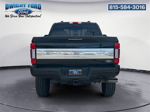 Used 2021 Ford F250 Platinum image 4