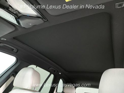 Used 2023 BMW X5 xDrive45e w/ Executive Package AWD/4WD image 14