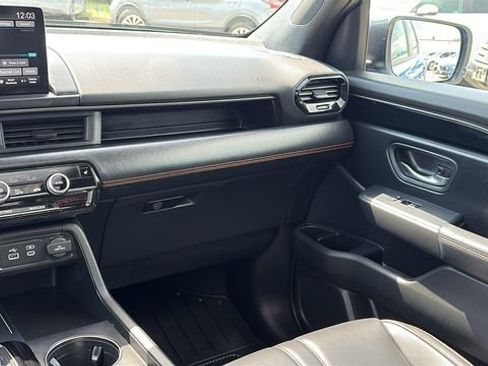Used 2023 Honda Pilot TrailSport image 25