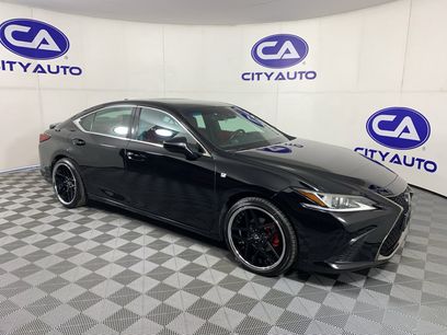 Used 2019 Lexus ES 350 F Sport w/ Accessory Package 2