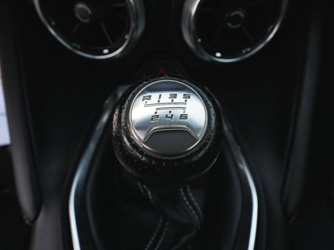 Used 2024 Chevrolet Camaro LT RWD image 27