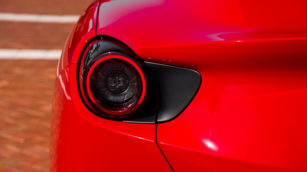 Certified 2022 Ferrari Portofino M RWD image 38