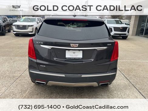 Used 2018 Cadillac XT5 Platinum w/ Driver Assist Package image 3