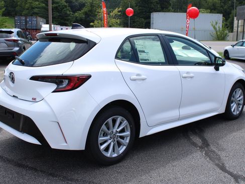New 2026 Toyota Corolla SE FWD image 6