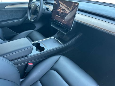 Used 2023 Tesla Model Y Long Range AWD/4WD image 15