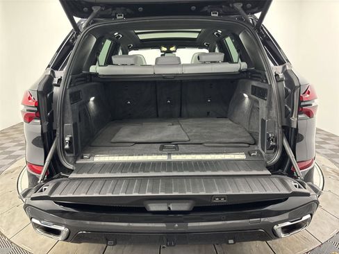 Used 2025 BMW X5 xDrive50e w/ M Sport Package image 21