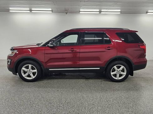 Used 2016 Ford Explorer XLT AWD/4WD image 7