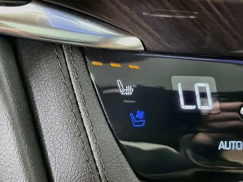 Used 2024 Cadillac XT6 Sport w/ Platinum Package AWD/4WD image 25