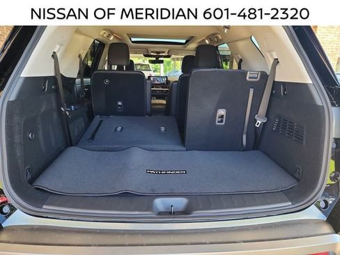 New 2026 Nissan Pathfinder SL w/ SL Premium Package AWD/4WD image 23