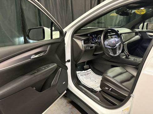Used 2021 Cadillac XT5 Luxury FWD image 20