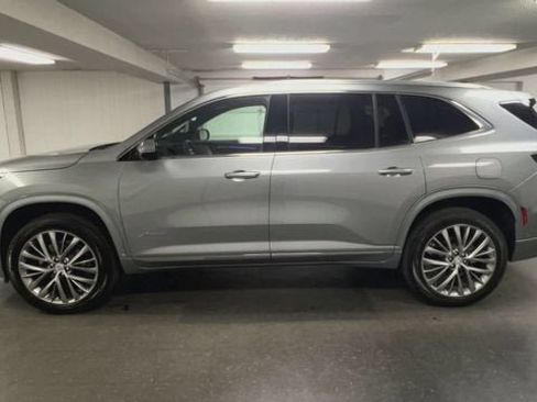 Certified 2025 Buick Enclave Avenir w/ Super Cruise Package FWD image 5
