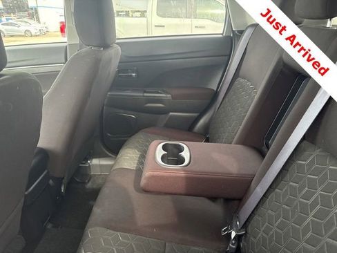 Used 2025 Mitsubishi Outlander Sport LE AWD/4WD image 17