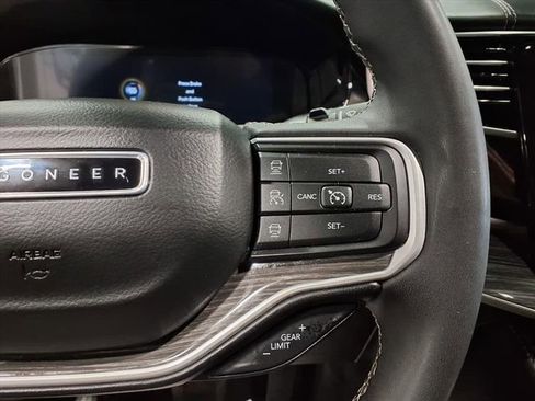 Used 2022 Jeep Wagoneer Series III w/ Premium Group I image 20