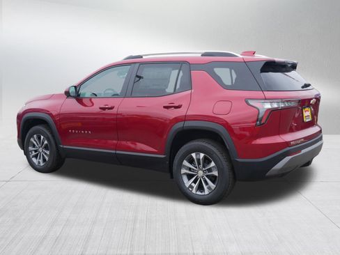 New 2026 Chevrolet Equinox LT w/ Convenience Package II AWD/4WD image 2