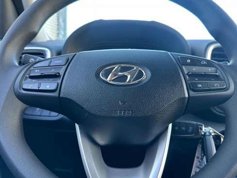 New 2026 Hyundai Venue SE image 22