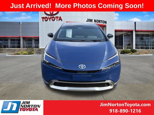 Used 2026 Toyota Prius Plug-In Hybrid FWD image 2