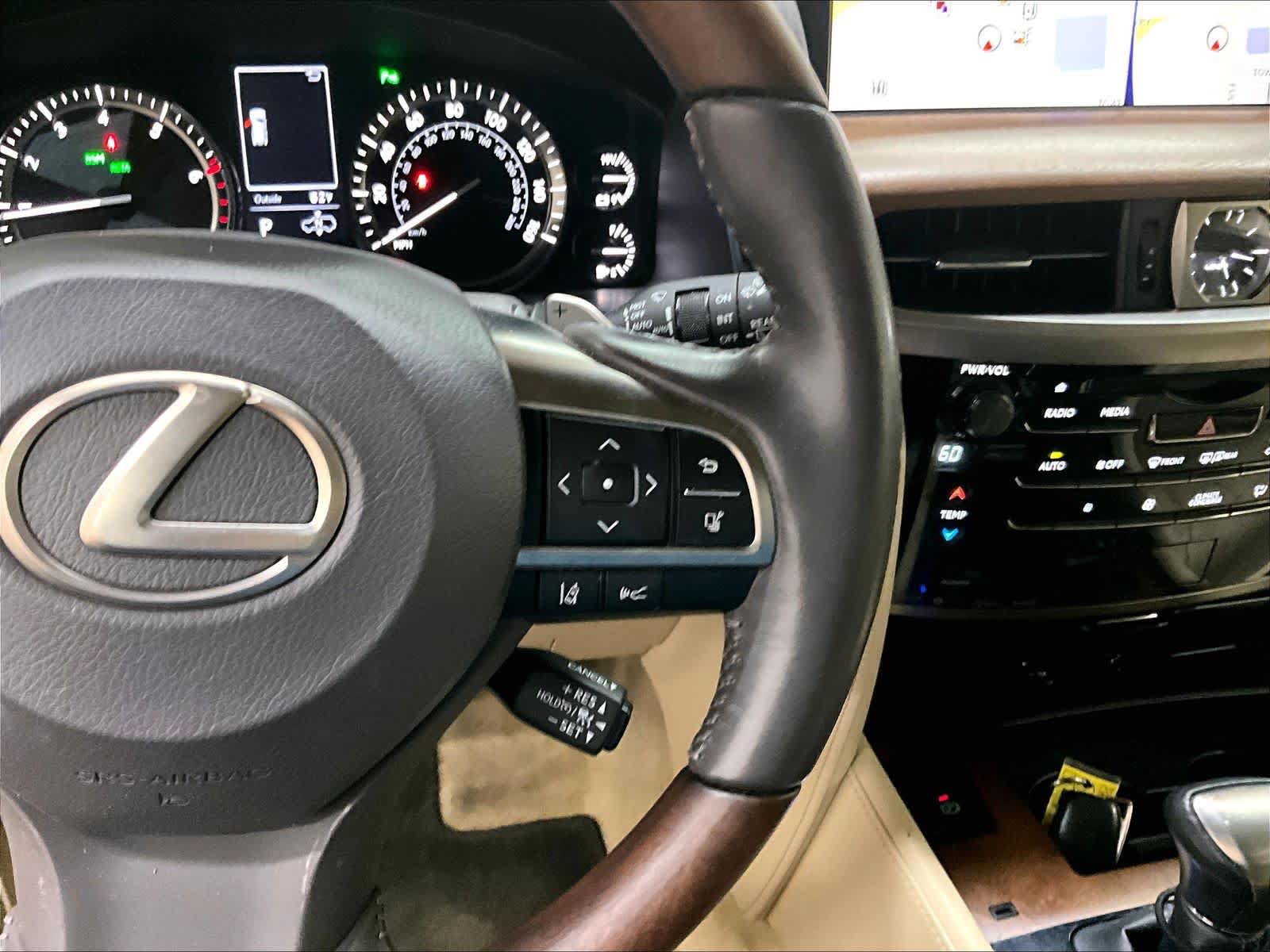Used 2019 Lexus LX 570 4WD w/ Luxury Package image 23