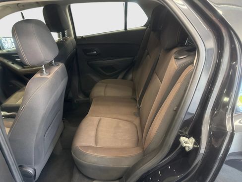 Used 2015 Chevrolet Trax LT AWD/4WD image 10