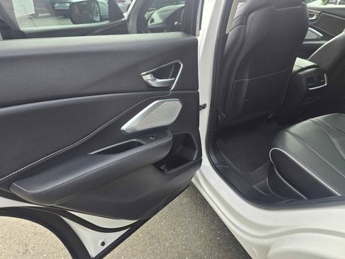 Used 2023 Acura RDX AWD w/ Advance Package image 16
