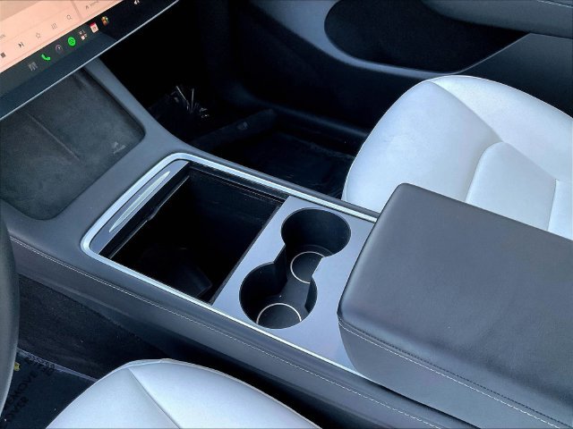 Used 2023 Tesla Model Y Performance AWD/4WD image 18