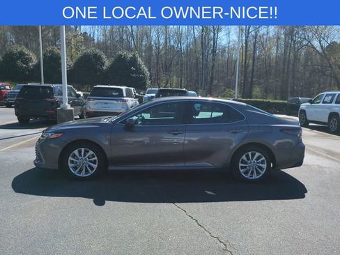 Used 2023 Toyota Camry LE image 2