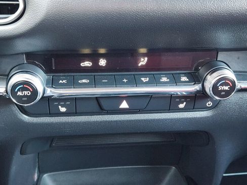 Used 2024 MAZDA CX-30 AWD 2.5 S w/ Preferred Package image 18