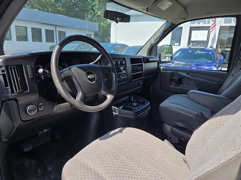 Used 2014 Chevrolet Express 1500 AWD image 19