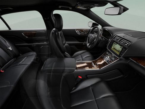 Used 2017 Lincoln Continental Reserve w/ Luxury Package image 40