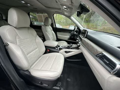 Used 2022 Kia Telluride SX w/ SX Prestige Package AWD/4WD image 22