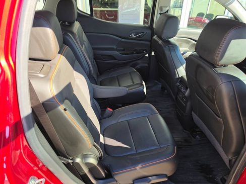 Used 2023 GMC Acadia AT4 w/ Technology Package AWD/4WD image 18