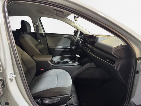 Certified 2025 Kia K4 FWD image 26