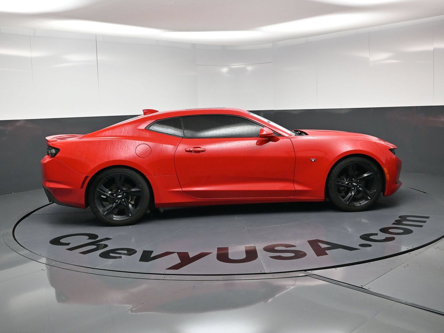Used 2019 Chevrolet Camaro LT w/ RS Package RWD image 10